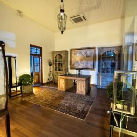 D Pavilion Boutique Hotel Коломбо Екстериор снимка